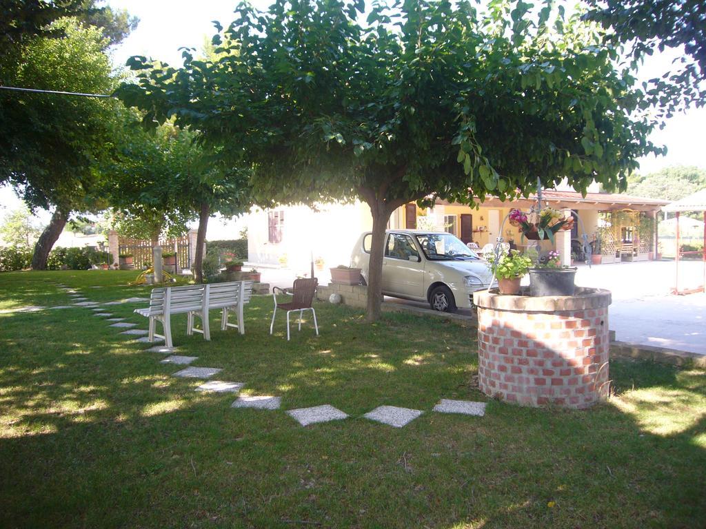 Agriturismo Al Rifugio Divino Belvedere Ostrense Zewnętrze zdjęcie